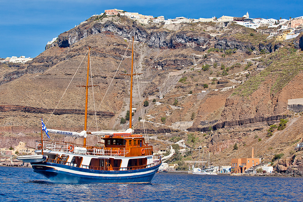 santorini luxury caldera cruise